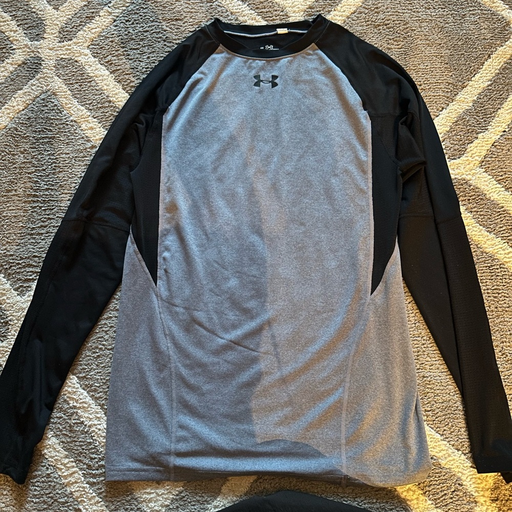 Under Armour Men's Long Sleeve Shirt - Black and Gray